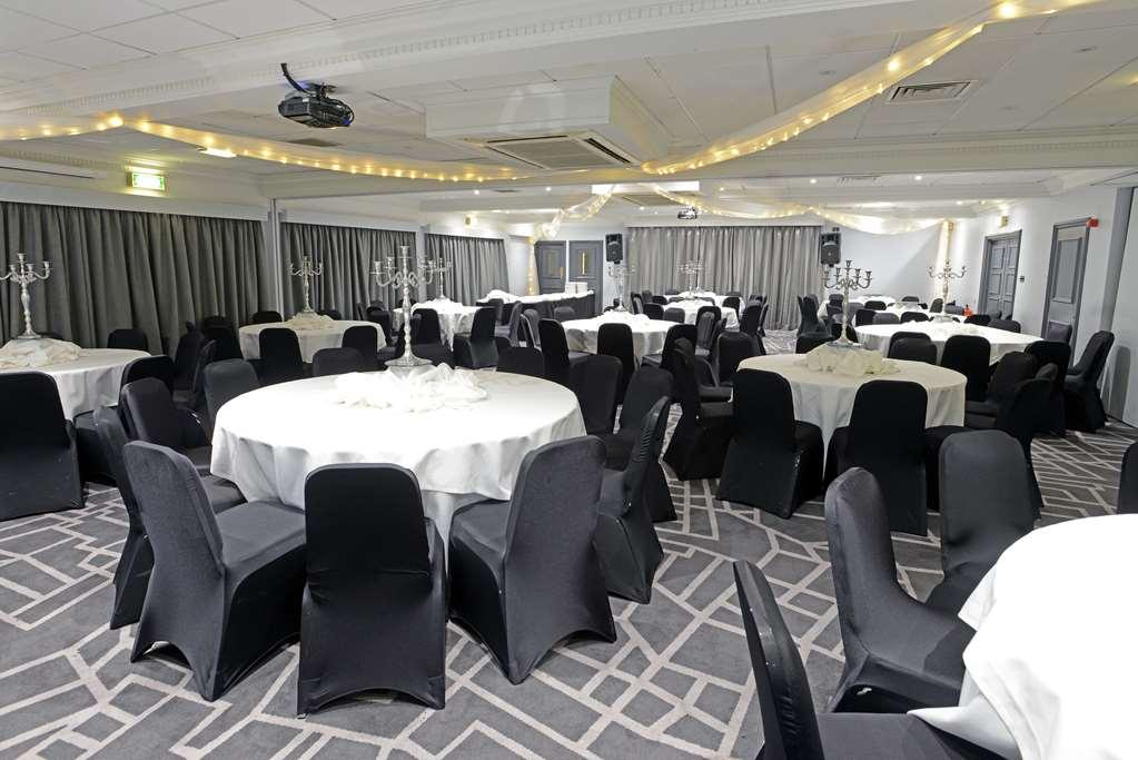 Village Hotel Newcastle Holystone  Удобства фото
