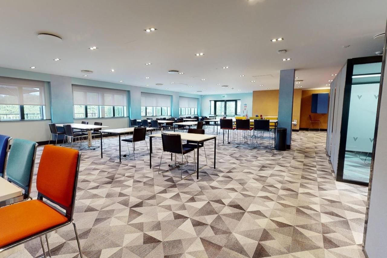 Village Hotel Newcastle Holystone  Экстерьер фото