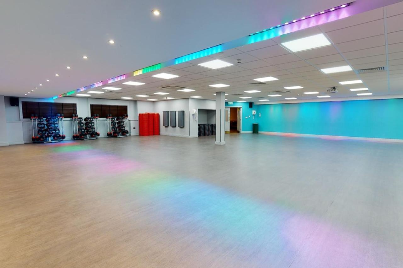 Village Hotel Newcastle Holystone  Экстерьер фото